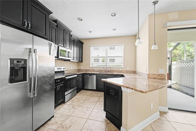Building Photo - 30340 Southwell Ln