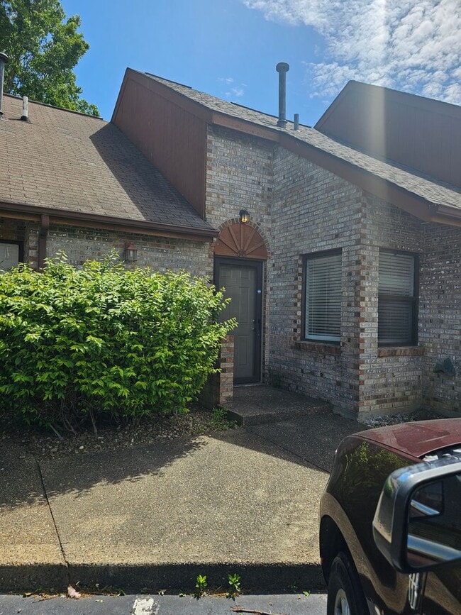 Building Photo - For rent! 2 bedroom 1 bath