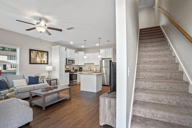 Building Photo - Modern 3/3 Condos with Private Baths & Lux...