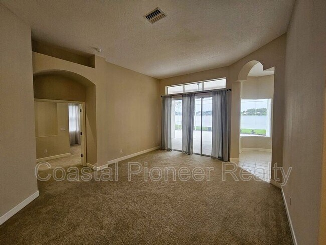 Building Photo - 16023 Ivy Lake Dr