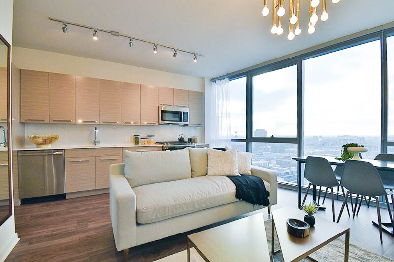 Building Photo - 732 W Madison St