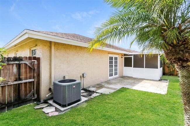 Building Photo - 12489 Guilford Way