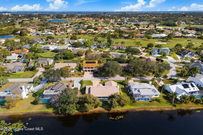 Building Photo - 662 Rossmoor Cir