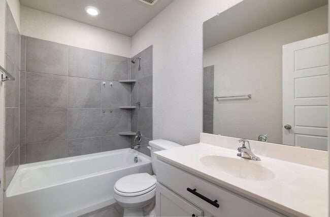 Building Photo - "Spacious 4-Bedroom Home in Converse with ...