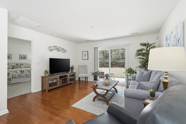 Building Photo - "Charming 2 Bed, 2 Bath Rental Home in Sun City, SC - Don't Miss Out!"