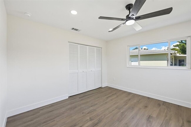 Building Photo - 6735 Keystone Dr