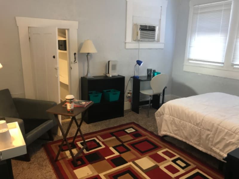 Building Photo - 1624 Kentucky Ave