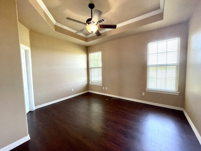 Building Photo - 408 Boggy Creek Dr