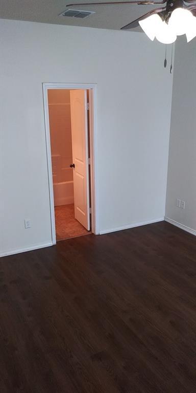 Building Photo - 1428 Ravenwood Dr