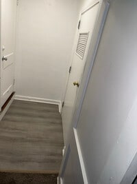 Building Photo - 240 E Avon Rd