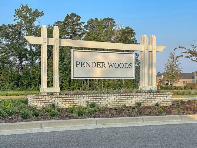 Building Photo - 424 Pender Woods Dr