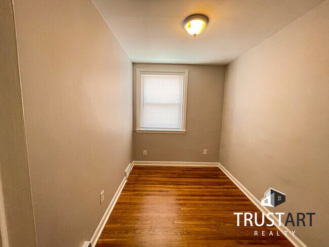 Building Photo - 3 bedroom house in Tacony