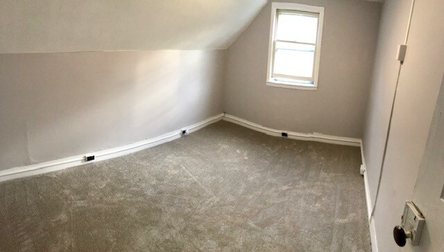 Building Photo - 299 Fargo Ave