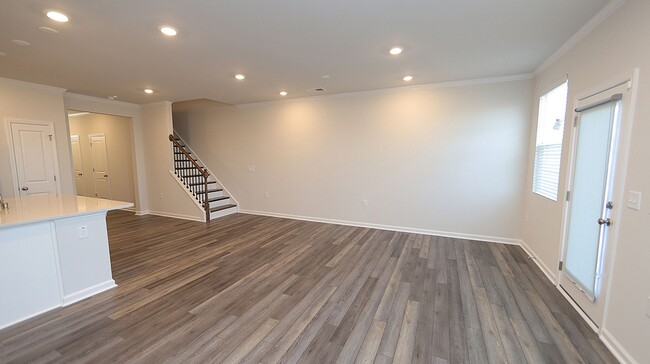 Building Photo - Townhome for Rent with One-Car Garage Clos...