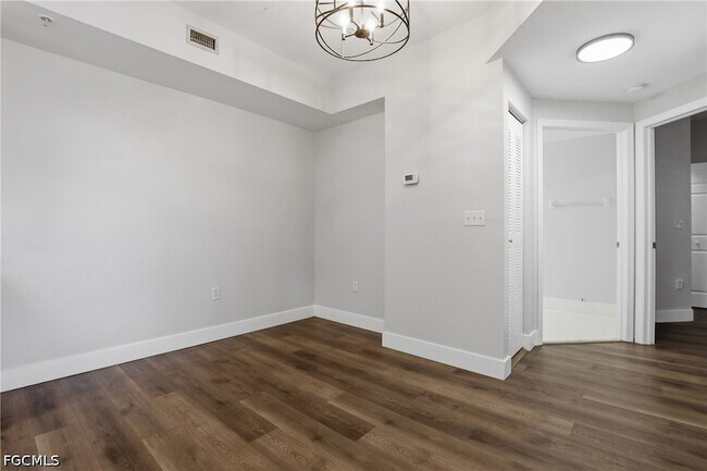 Building Photo - 6321 Aragon Way