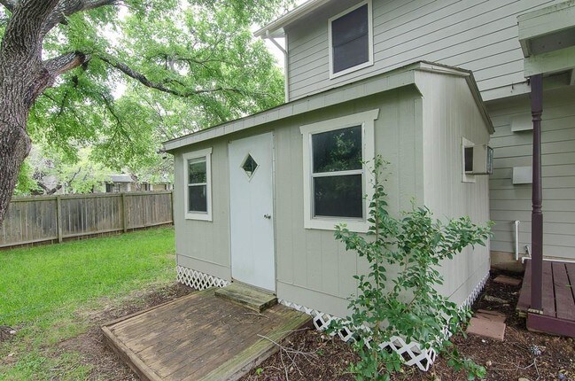 Building Photo - 7010 Buccaneer Trail