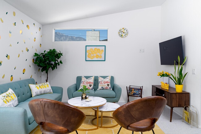 Building Photo - 2383 E Powell Rd