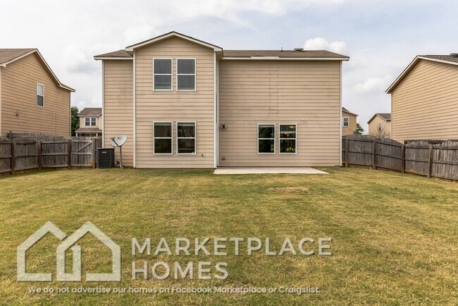 Building Photo - 29946 Glenrose Way