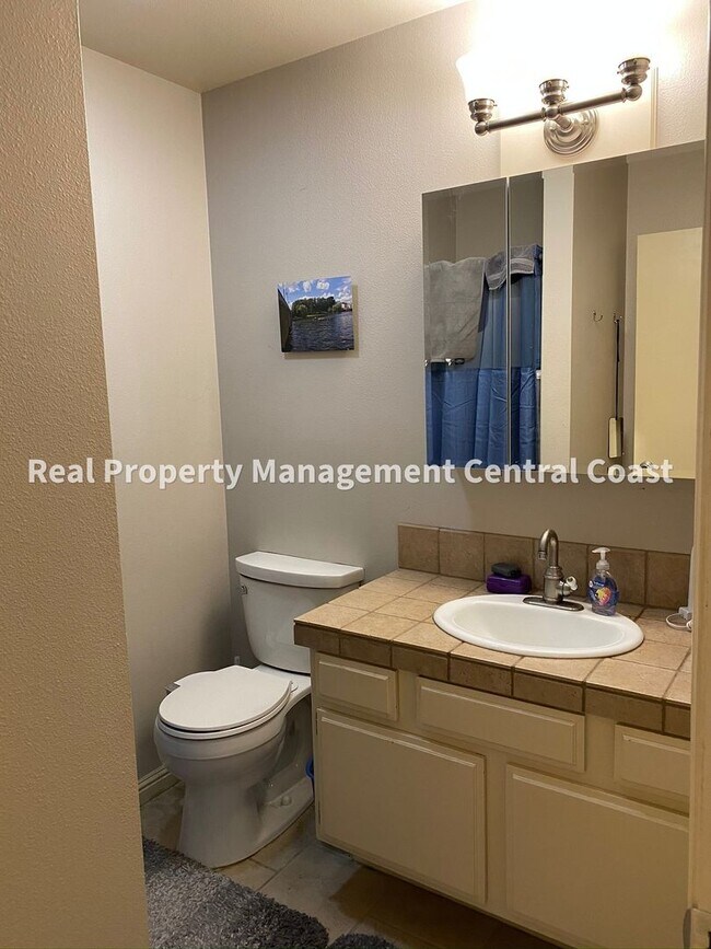 Building Photo - AVAILABLE APRIL - SLO Condo In Popular Com...