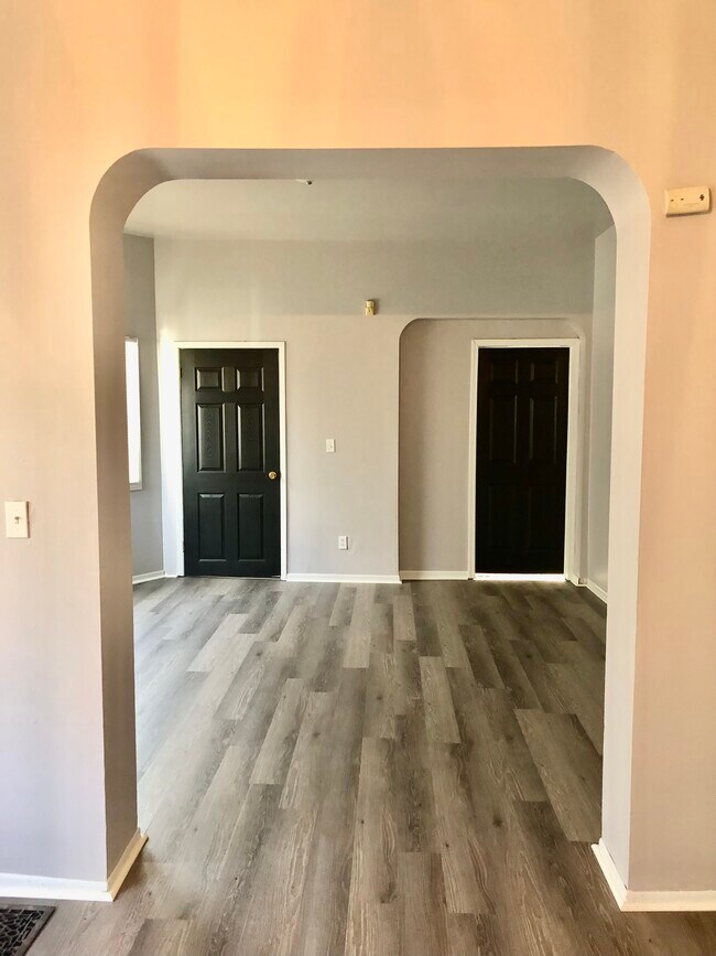 Living room - 328 N 34th St