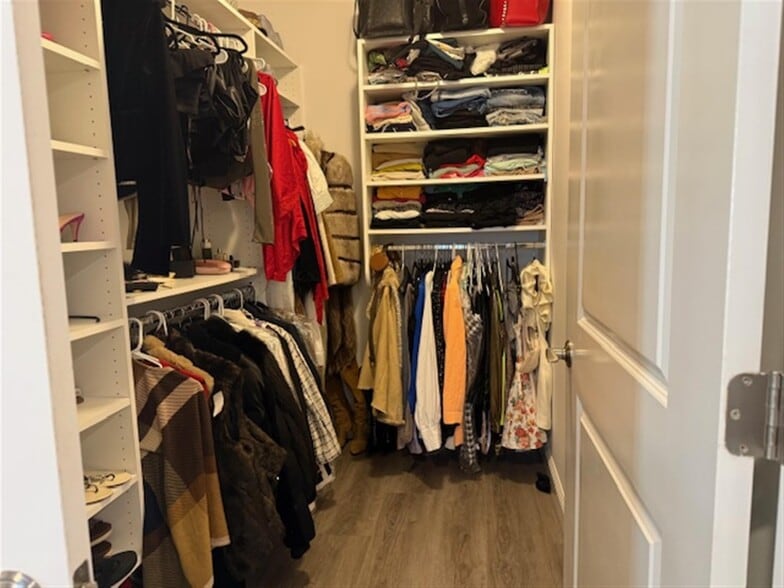 Building Photo - 320 Middlesex Ave