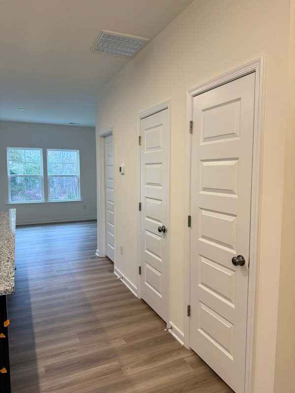 Building Photo - 235 Greenpark Rd