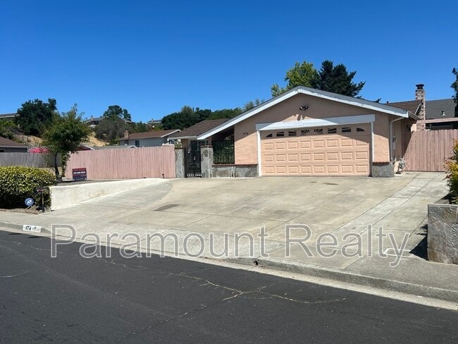 Building Photo - 974 Coral Dr