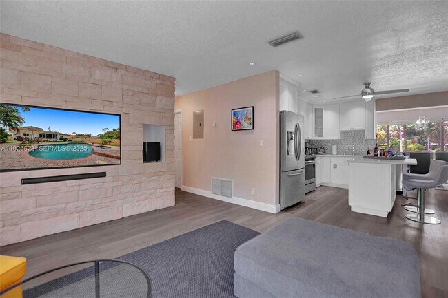 Building Photo - 1773 SW 28th Way