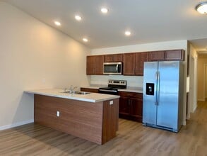 Building Photo - SCS Fox Point Apartment Community