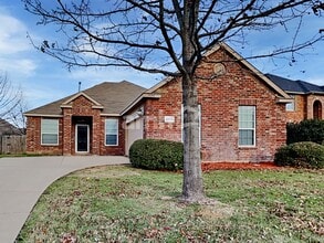 Building Photo - 1404 Blue Gill Ln