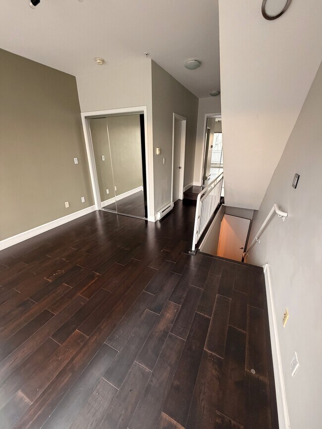 Building Photo - 18 Norfolk St