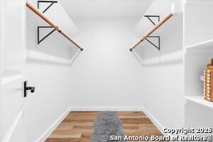 Building Photo - 9717 Anderson Village Dr