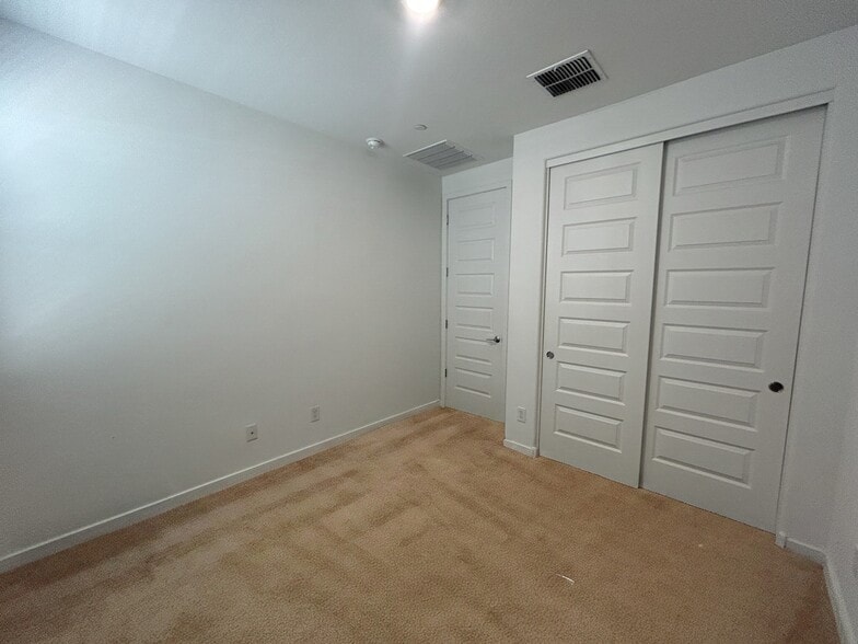 Building Photo - 32023 N 125th Ave