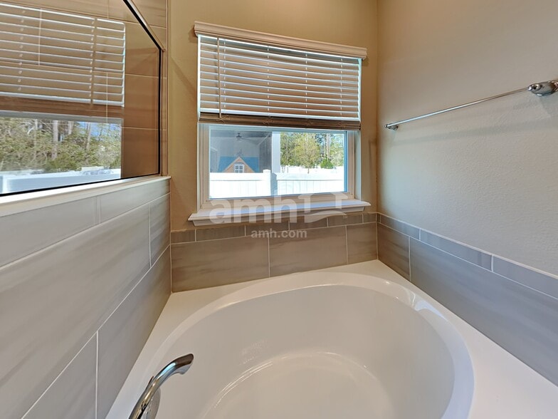 Building Photo - 295 Stone Arbor Ln