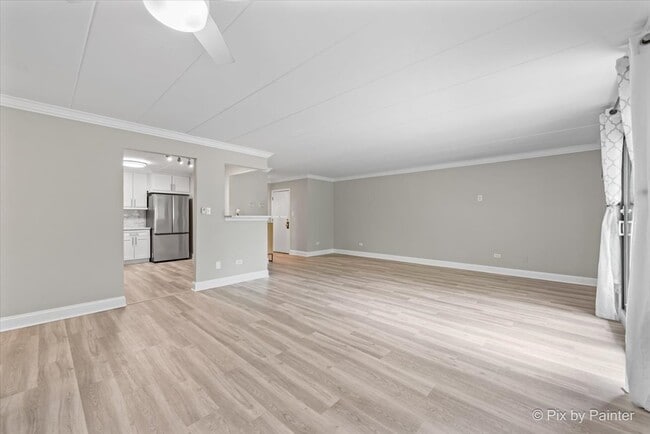 Building Photo - 1220 S Lorraine Rd