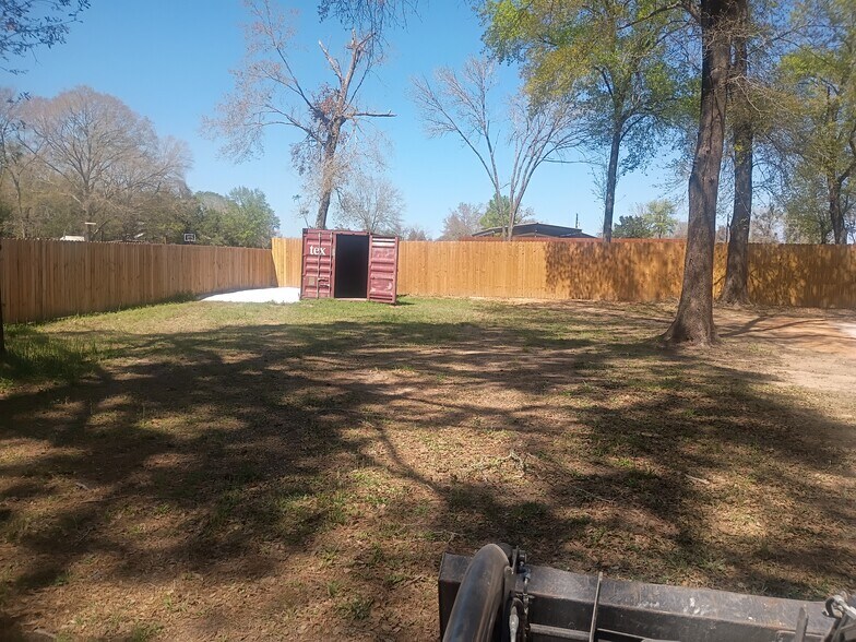 Building Photo - 738 Old Pin Oak Rd