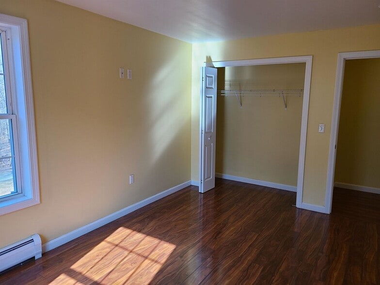 Building Photo - 354 Weirs Rd
