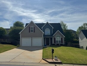 Building Photo - Beautiful FOUR BEDROOM Home in Mooresville