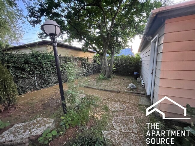 Building Photo - 3732 N Harding Ave