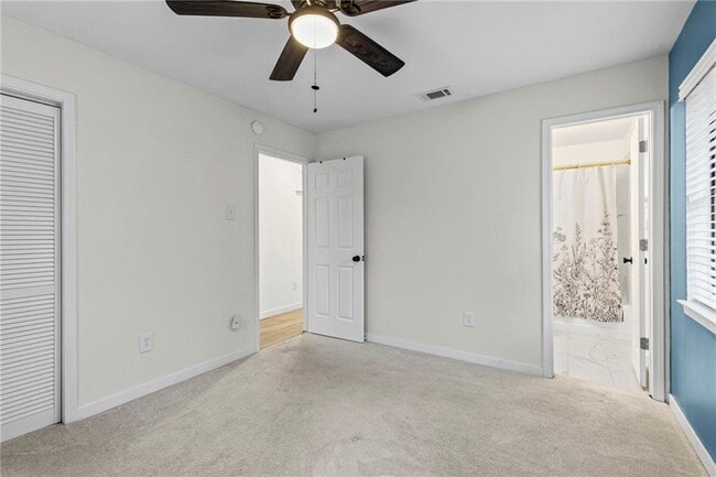 Building Photo - 5925 Couton Dr