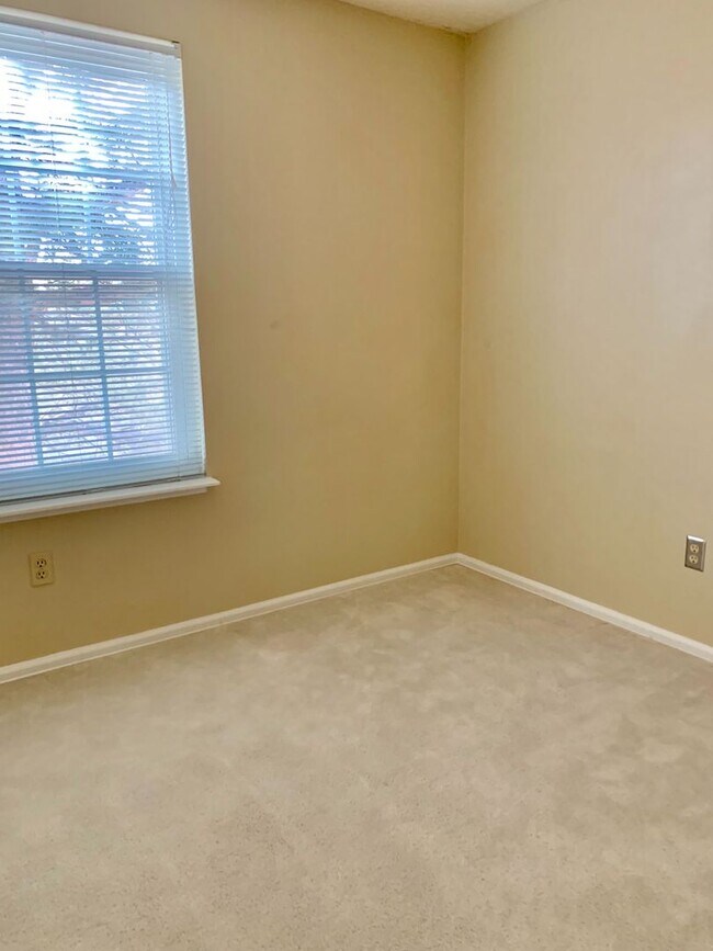 Building Photo - Old Town Louisville Home for Lease near Coal Creek Trails!