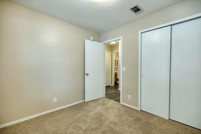 Building Photo - 244 Langely