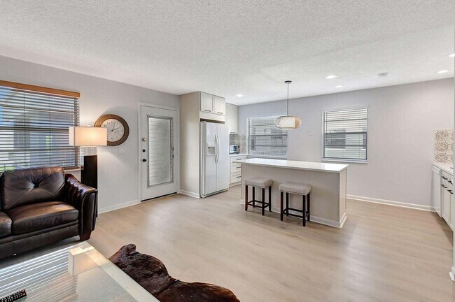 Building Photo - 74 Normandy Ln