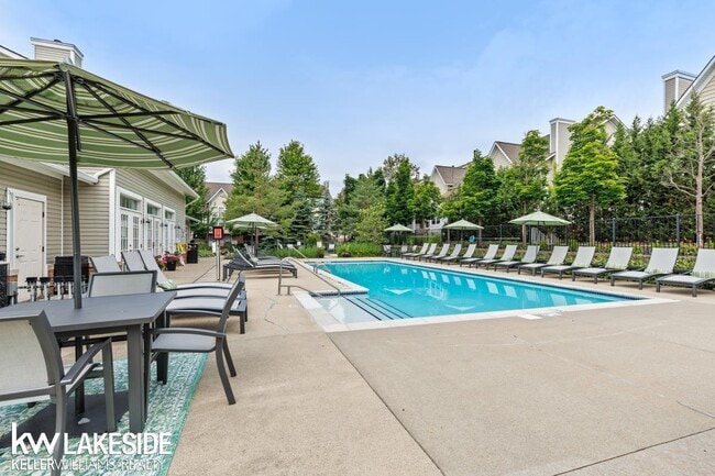 Building Photo - 11637 Squiers Blvd