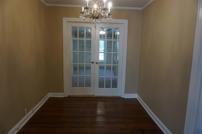 Building Photo - 1630 Speedway Ave