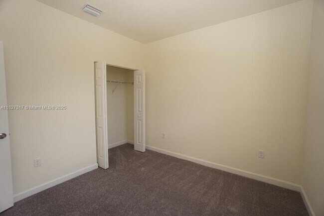 Building Photo - 10911 W 33rd Ln