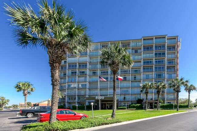 Building Photo - 4600 Ocean Dr