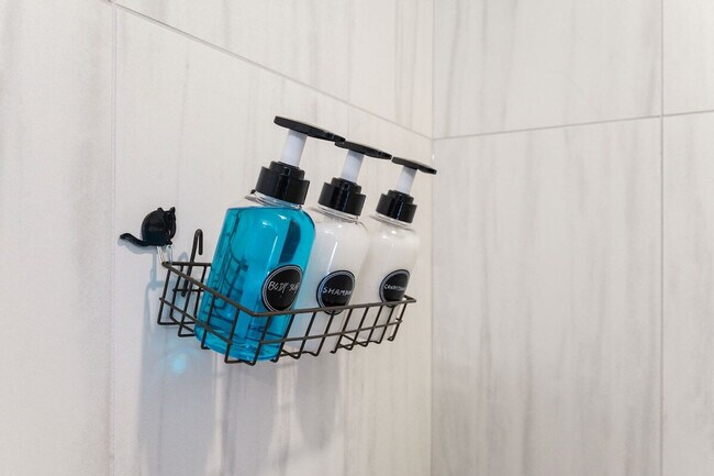 Building Photo - 4806 Dayton Ave N