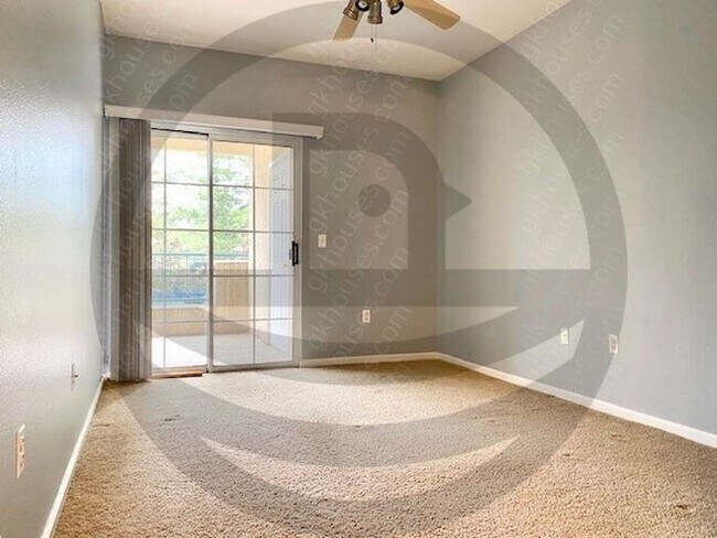 Building Photo - 530 Mohawk Dr