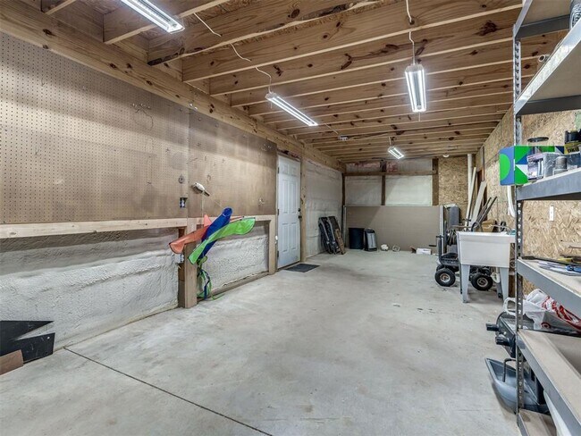 Building Photo - 18186 SH 74B - 18186